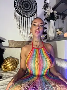 CheekyChels online show from March 16, 4:12 pm