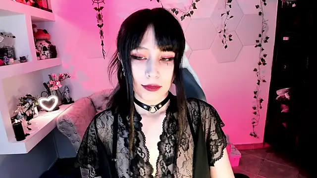 Snapshot of Effy_Devalk chatting on February 20, 4:03 pm Effy Devalk online show from February 20, 4:03 pm