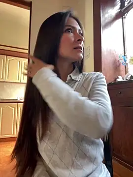 Aleska Miami online show from February 18, 1:51 pm