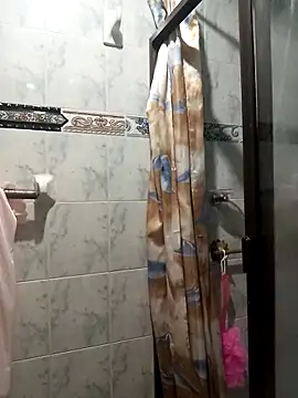 Snapshot of Cleo_Hott chatting on March 18, 12:49 am Cleo Hott online show from March 18, 12:49 am