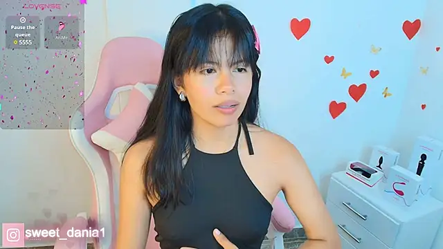 sweet dania  online show from February 26, 2:59 am