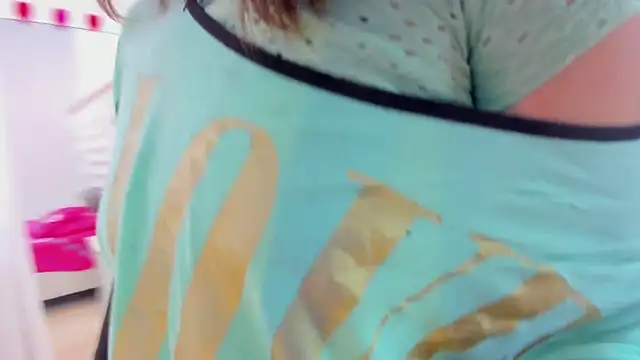 Snapshot of MiaQueen021 chatting on March 13, 12:35 pm MiaQueen021 online show from March 13, 12:35 pm