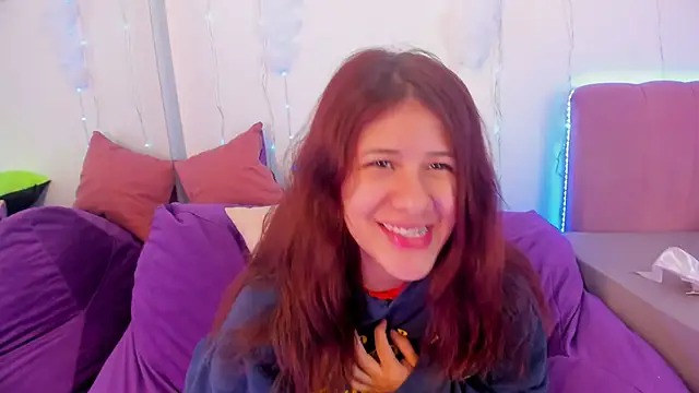 Snapshot of MiaQueen021 chatting on October 1, 2:34 pm MiaQueen021 online show from October 1, 2:34 pm