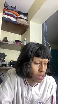 boysLittle online show from November 15, 11:54 pm