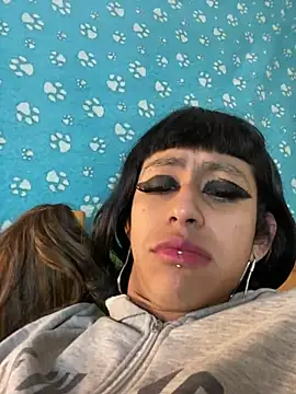 boysLittle online show from January 11, 4:50 am