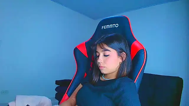 Rousse violett online show from November 6, 11:48 pm