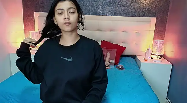 gabriela cortez online show from February 10, 7:38 pm