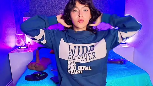 gabriela cortez online show from February 13, 10:22 pm