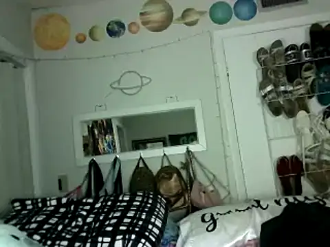 nikkikittyx3 online show from March 5, 6:23 am