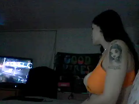 nikkikittyx3 online show from April 8, 8:14 am