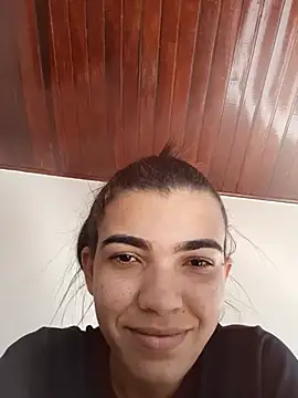 Snapshot of oliveira_k chatting on July 30, 2:16 pm oliveira k online show from July 30, 2:16 pm
