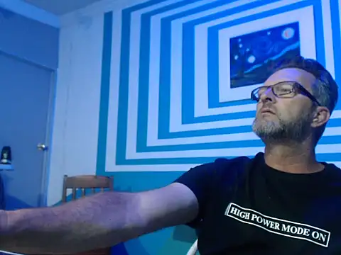 Snapshot of itsmeyes69 chatting on February 7, 9:26 pm itsmeyes69 online show from February 7, 9:26 pm