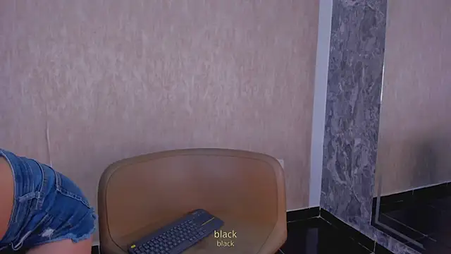 StefanyRousse online show from October 15, 11:32 am