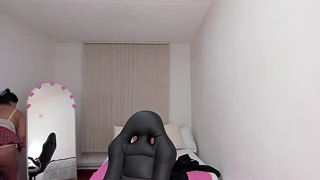  Daniela hot 1 online show from February 23, 3:24 am