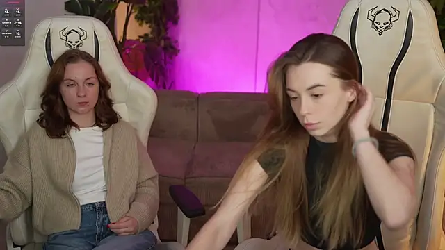 Snapshot of Lika_Secret_ chatting on October 27, 3:27 pm Lika Secret  online show from October 27, 3:27 pm