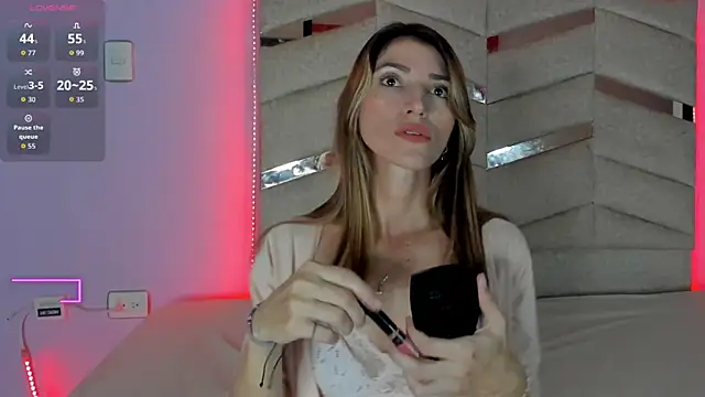 RubiSharqui  online show from October 16, 12:50 pm