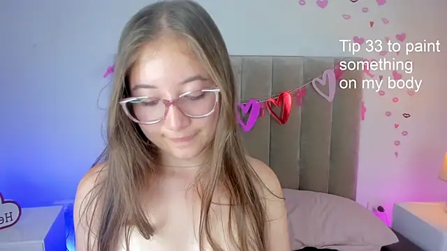 Dahlia Rousse online show from March 20, 12:08 am