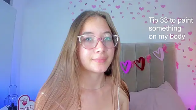 Dahlia Rousse online show from March 20, 6:41 am