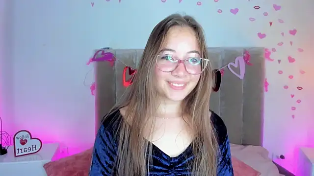 Dahlia Rousse online show from March 22, 9:02 am