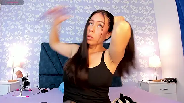 SalomeSimonz online show from January 8, 7:27 pm