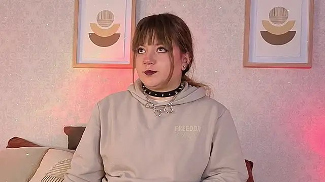 Snapshot of Veronica_simons chatting on October 10, 9:03 pm Veronica simons online show from October 10, 9:03 pm