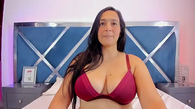 LucineArias online show from October 21, 7:58 pm