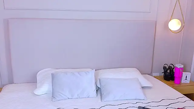 AlynAllen online show from March 11, 7:25 pm