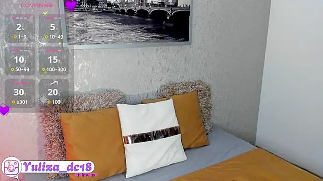 Luxury Woman online show from December 16, 3:55 am