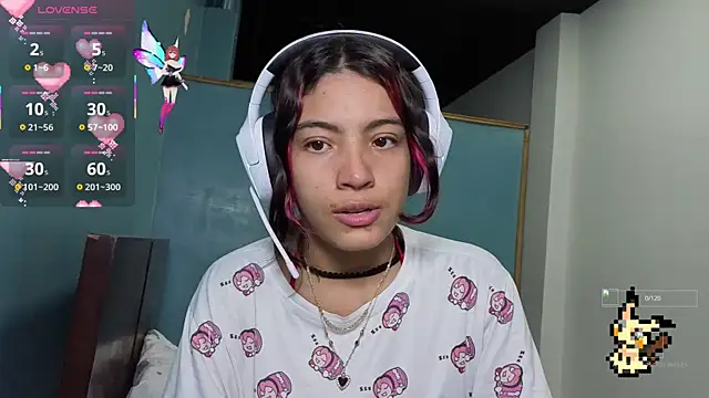 Lovelyamyy online show from October 23, 10:19 pm