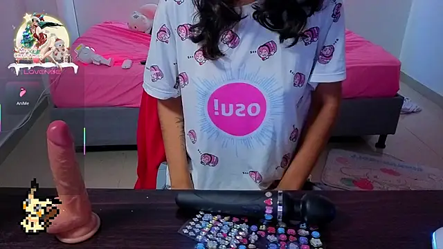 Lovelyamyy online show from December 3, 2:04 pm