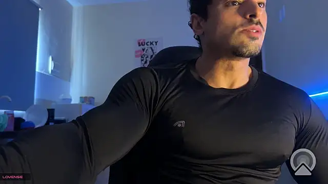 Snapshot of Lucasfit24 chatting on May 7, 3:06 pm Lucasfit24 online show from May 7, 3:06 pm