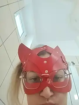 blondaf online show from April 8, 6:35 am