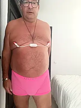 Snapshot of MountJohnXL chatting on November 20, 3:56 pm MountJohnXL online show from November 20, 3:56 pm