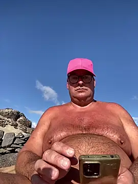 Snapshot of MountJohnXL chatting on December 20, 3:30 pm MountJohnXL online show from December 20, 3:30 pm