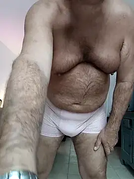 Snapshot of MountJohnXL chatting on February 25, 3:16 am MountJohnXL online show from February 25, 3:16 am