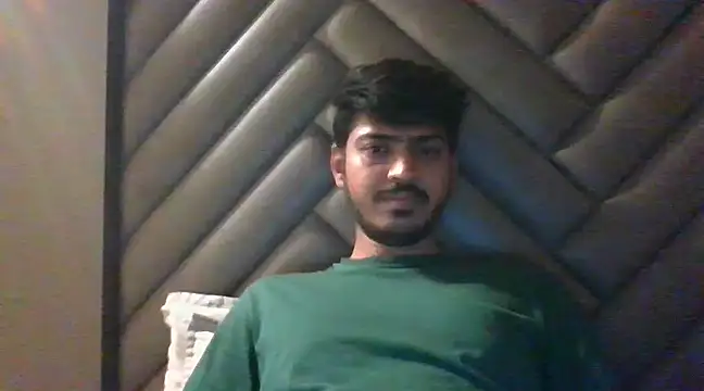 Snapshot of cute_modell chatting on March 21, 7:46 pm cute modell online show from March 21, 7:46 pm