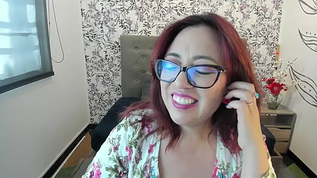 Victoria Adamns online show from February 26, 3:08 pm