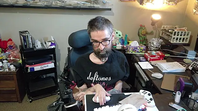 Snapshot of HighPriest_Belial666 chatting on December 21, 9:33 pm HighPriest Belial666 online show from December 21, 9:33 pm