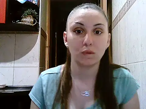 Yuliia30 online show from April 2, 9:01 pm