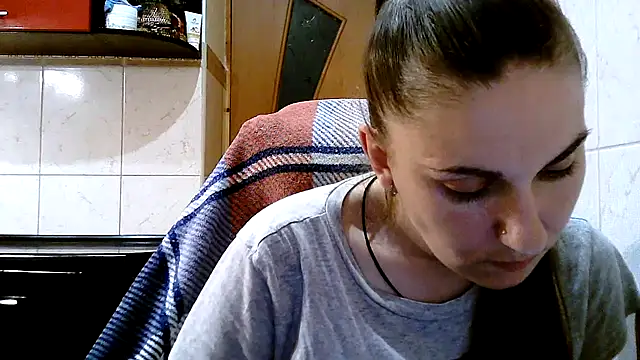 Snapshot of Yuliia30 chatting on July 15, 7:52 pm Yuliia30 online show from July 15, 7:52 pm