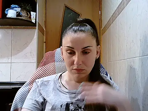Snapshot of Yuliia30 chatting on July 25, 2:58 pm Yuliia30 online show from July 25, 2:58 pm