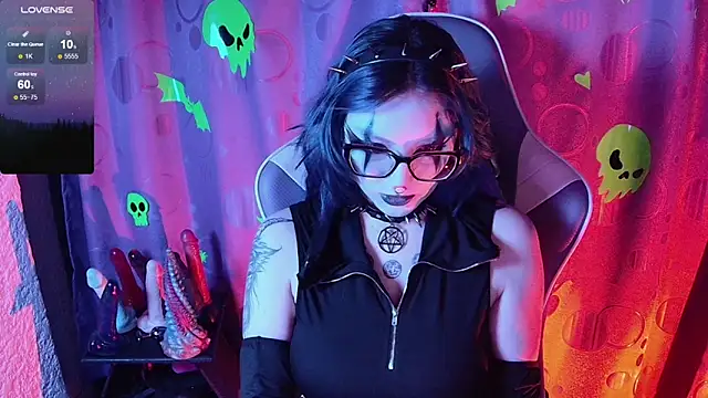 Kimlennox  online show from January 14, 1:06 pm