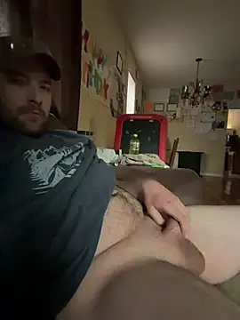 Snapshot of ExistingThink chatting on April 11, 11:09 pm ExistingThink online show from April 11, 11:09 pm