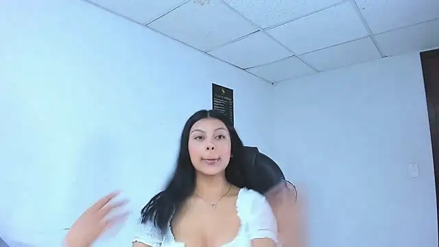 Salmaportman69 online show from October 1, 3:23 am