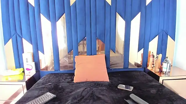 Salmaportman69 online show from December 4, 5:32 pm