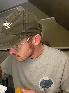 SoxxyNsh online show from December 18, 1:55 am