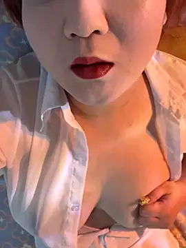 Hey-Cute online show from October 19, 12:44 am