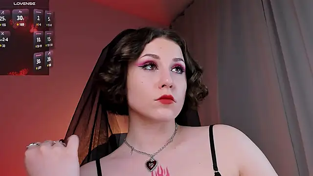 Eva Moss  online show from January 31, 3:30 am