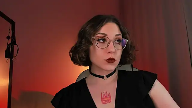 Eva Moss  online show from March 15, 1:52 am