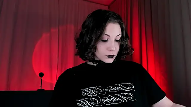 Eva Moss  online show from October 22, 7:24 pm